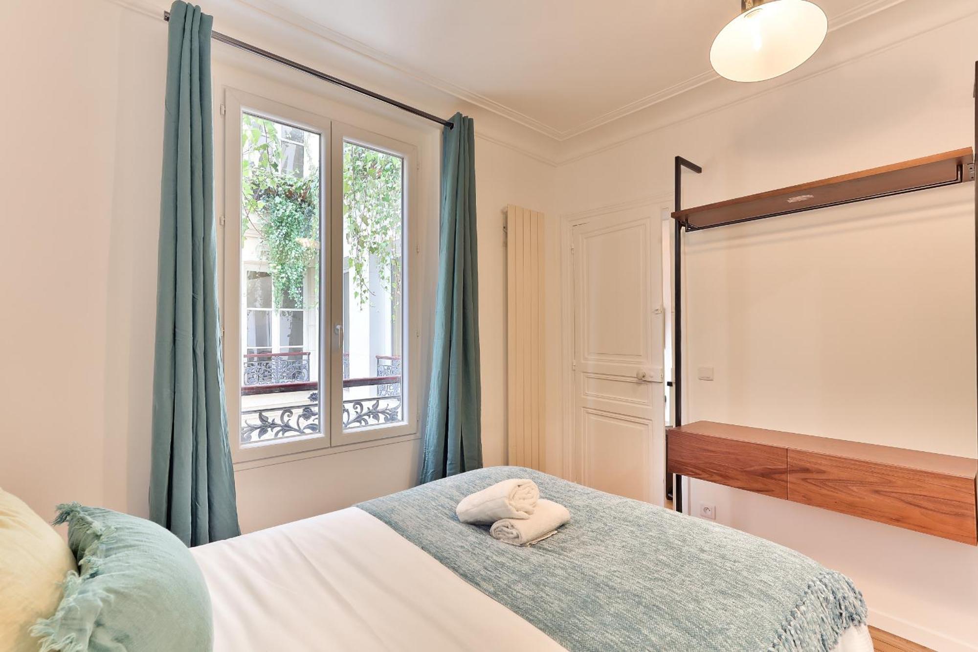 Urbanflat 99 - Beautiful 6 Bdr In The Center Of Appartamento Parigi