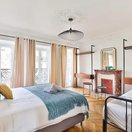 Urbanflat 99 - Beautiful 6 Bdr In The Center Of Apartment
