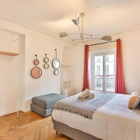 Urbanflat 99 - Beautiful 6 Bdr In The Center Of Apartment