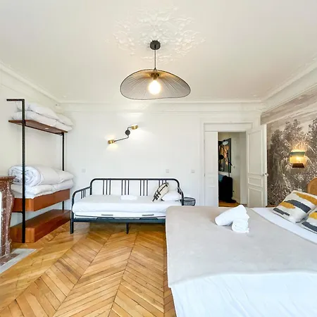 Urbanflat 99 - Beautiful 6 Bdr In The Center Of Apartment