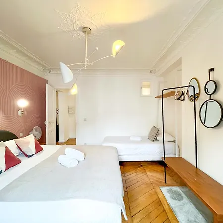 Apartment Urbanflat 99 - Beautiful 6 Bdr In The Center Of *