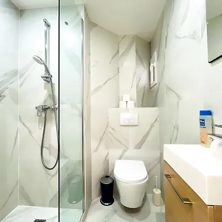 Apartment Urbanflat 99 - Beautiful 6 Bdr In The Center Of *