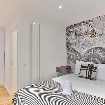 Apartment Urbanflat 99 - Beautiful 6 Bdr In The Center Of Paris